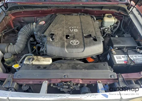 2007 Toyota Fj Cruiser from USA, damaged, VIN JTEZU11F670006301